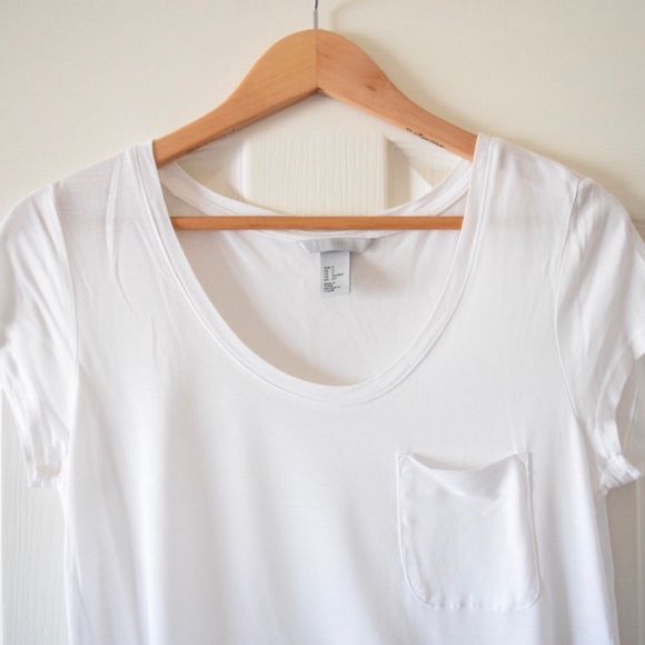 H&M White Pocket Tee - Picture 1 of 2